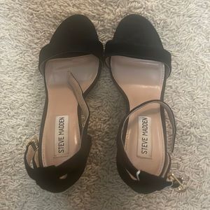 Steve Madden black heels